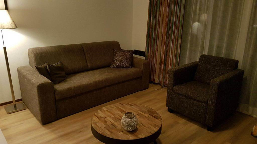 'T Behouden Huys Apartment ฮอลลุม ภายนอก รูปภาพ